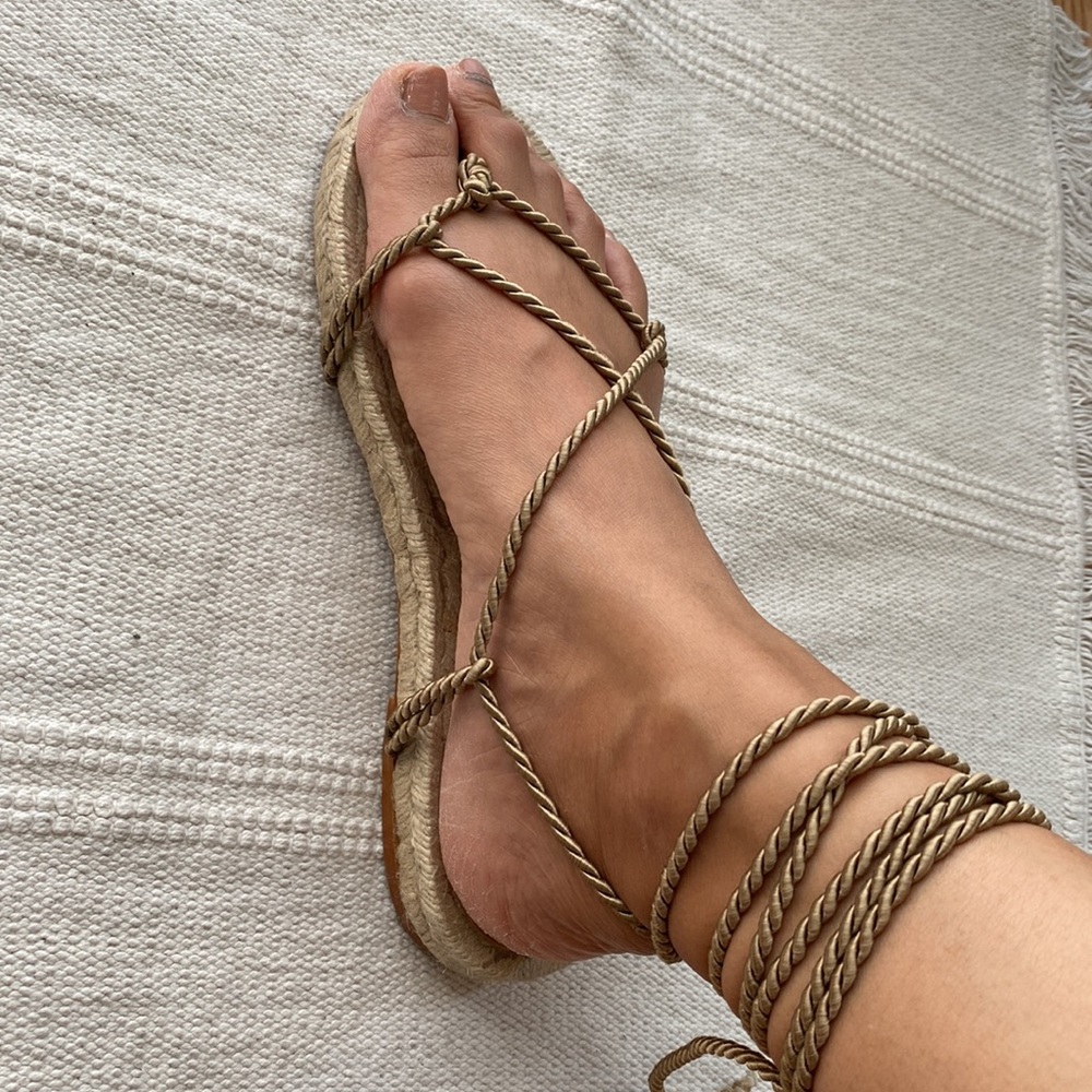 Alohas size 9 gladiator sandales - Picture 3 of 4